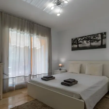 Relaxing Retreat In Princess Park Apartment Sitio de Calahonda